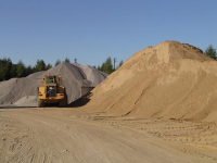 Песок карьерный и речной, оптом и с доставкой от завода Основа-бетон